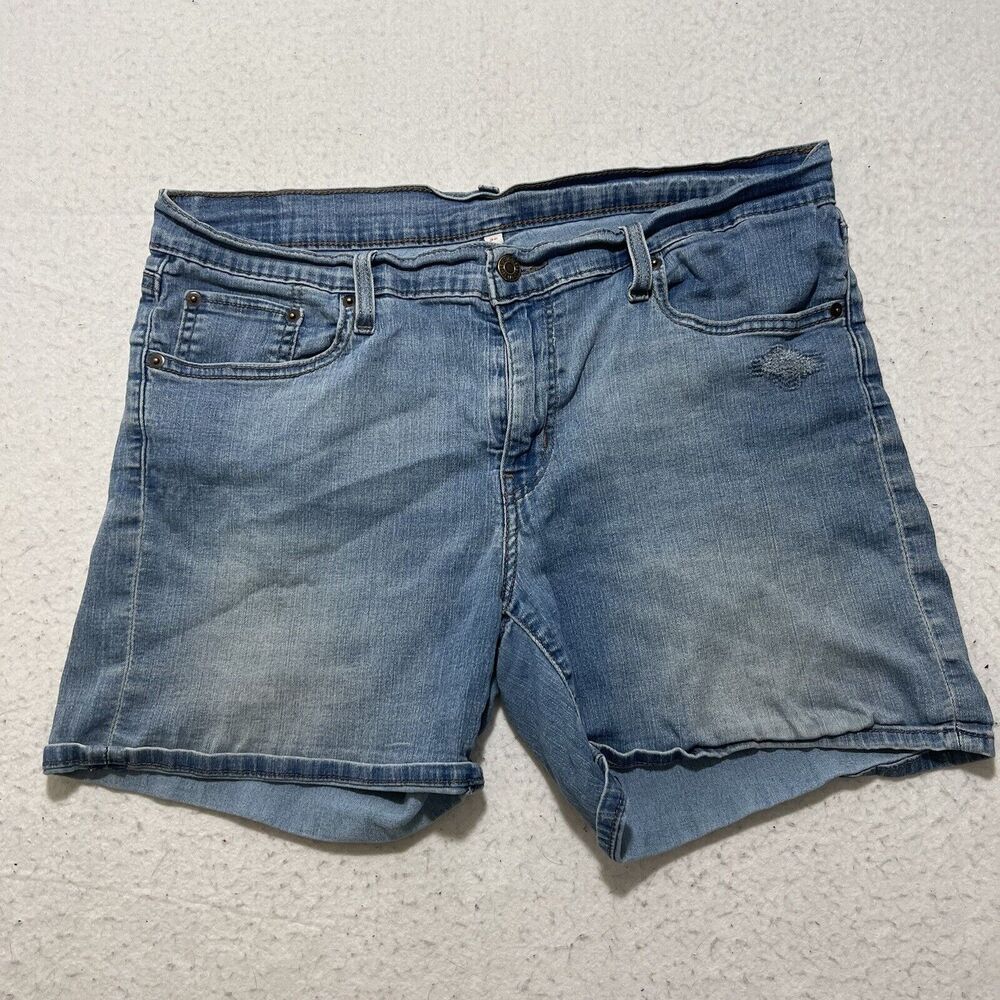 Levi's Women's 36 Waist Light Blue Denim Bermuda Jean Shorts Patch 5" Inseam
